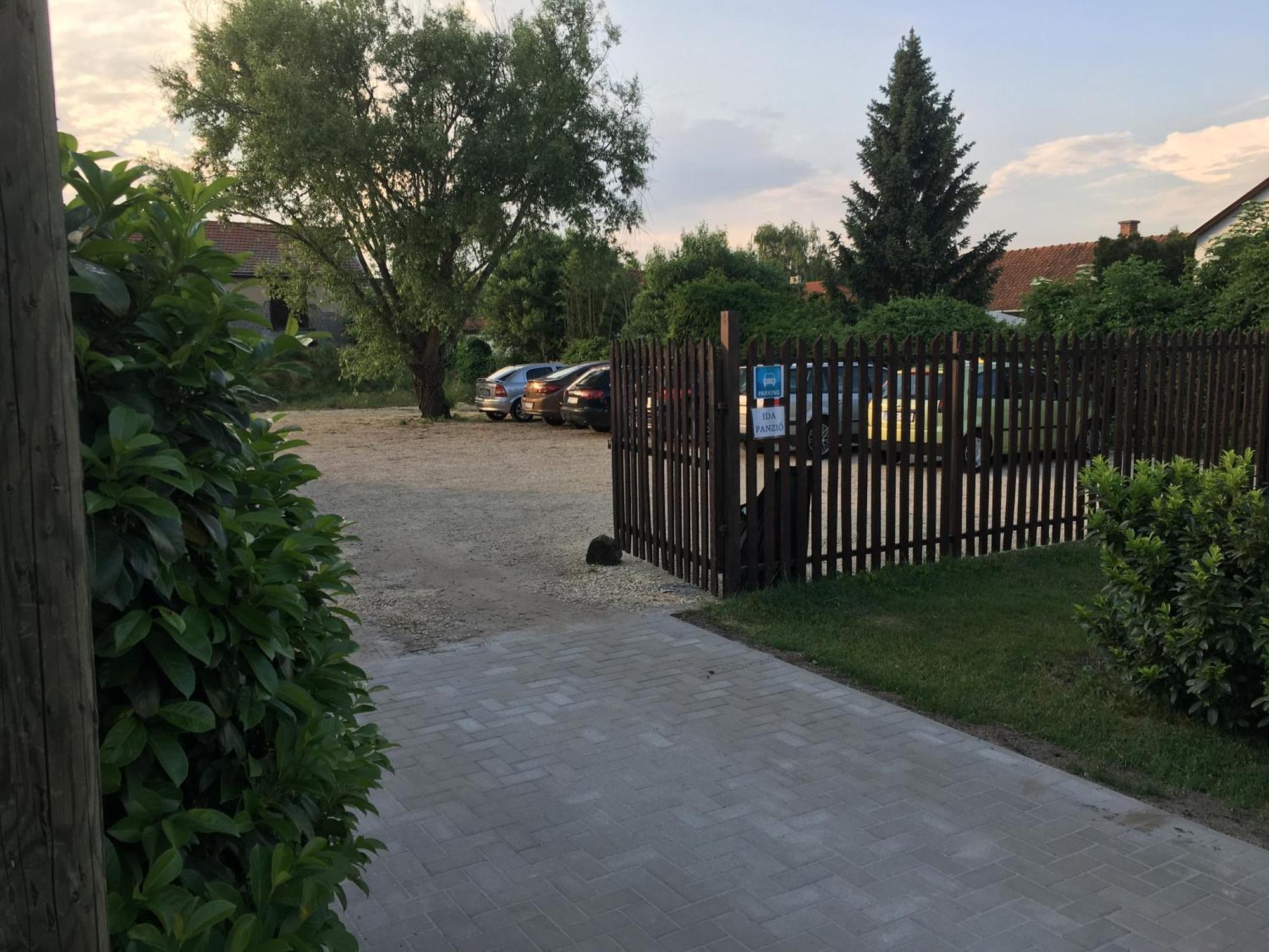 Ida Rooms Lajosmizse Bagian luar foto