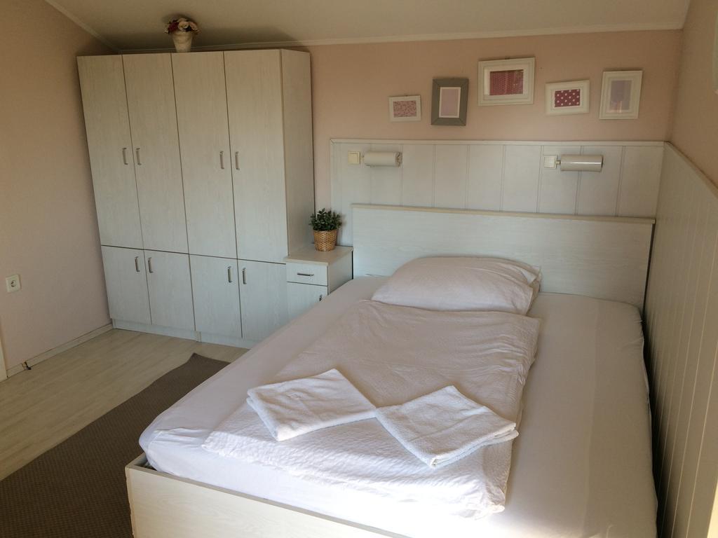 Ida Rooms Lajosmizse Bagian luar foto